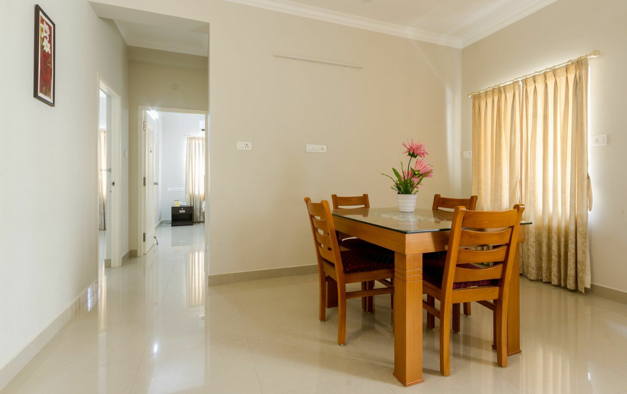 צ'נאי Fabhotel Rithikha Inn Manapakkam מראה חיצוני תמונה